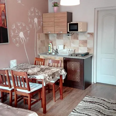 Sunshine Apartman Apartmán Siófok